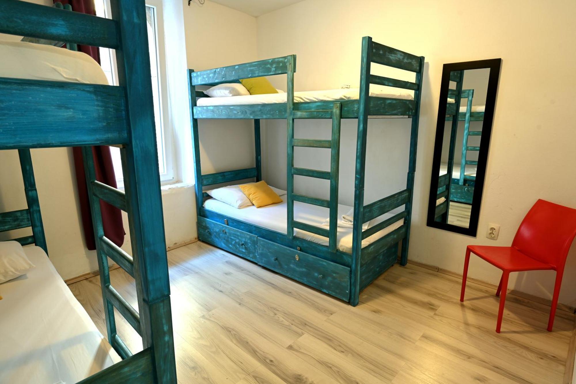חוואר White Rabbit Hostel מראה חיצוני תמונה
